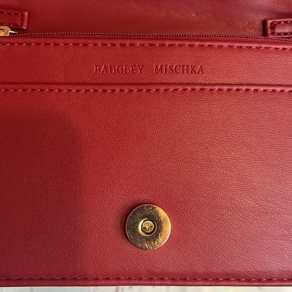 Badgley Mischka vegan leather brick red small pleaded Crossbody NWT - Picture 6 of 13